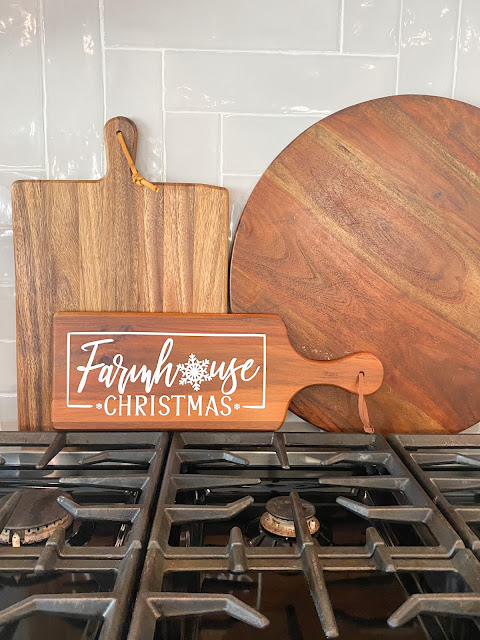 HOW DO YOU APPLY VINYL TO CUTTING BOARDS MADE OF WOOD? 14 IMG 9150